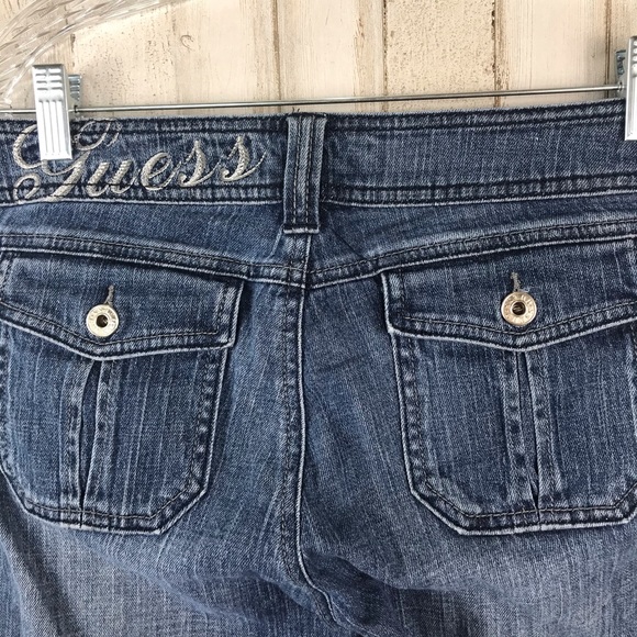 Guess Jeans Button Back Pocket Size 28 - Picture 2 of 7